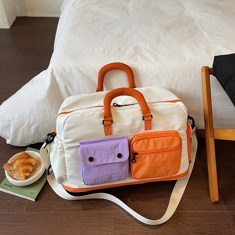 sac-de-voyage-colorblock-mignon-avec-poignee-superieure-et-poches-avant-sac-de-week-end-leger-pour-femme-ideal-pour-la-gym-ou-les-sejours-d'une-nuit