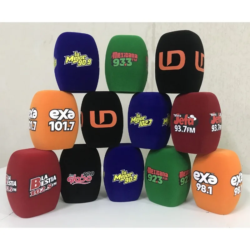 Microfono in schiuma quadrata stampato con logo personalizzato Spugna in schiuma floccata Logo fai-da-te Parabrezza Microfono video Parabrezza Stazioni TV Intervista