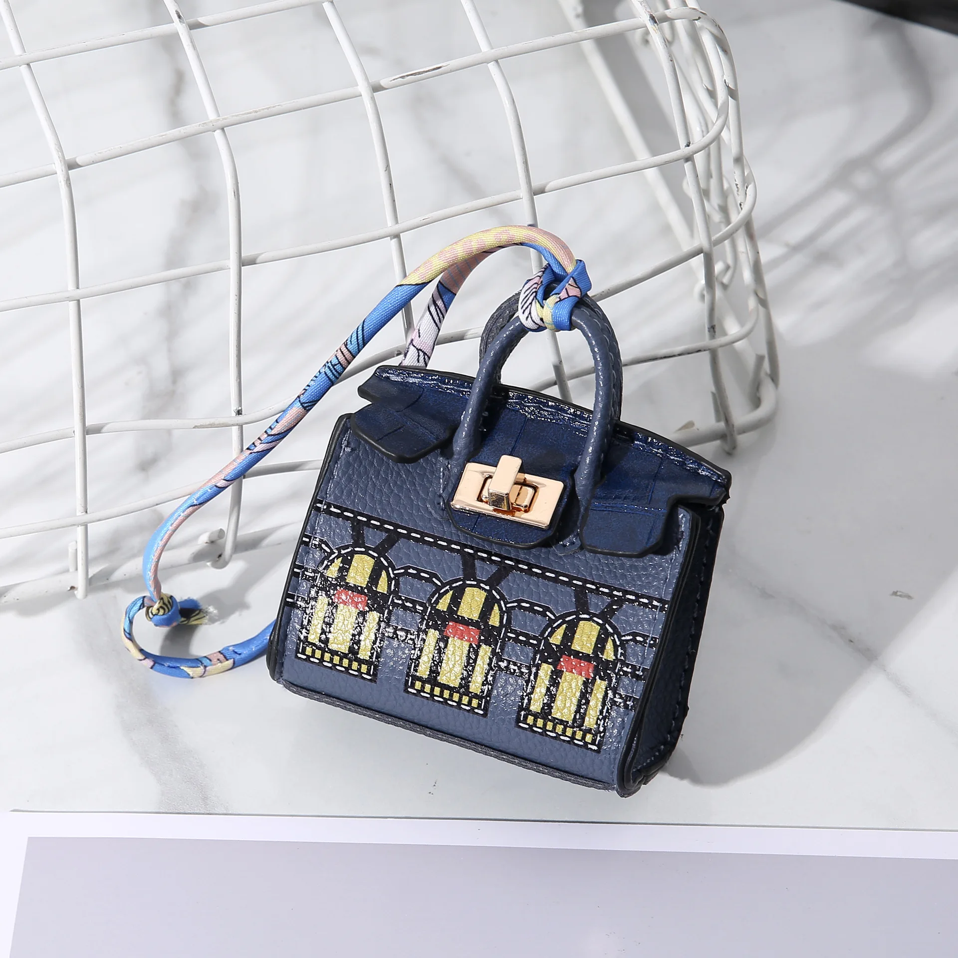 Niedliches Mini-Haus-Design Multifunktionale Handtasche mit Handschlaufe Tragbare Bluetooth-Kopfhörer- & Münzaufbewahrungstasche 2026 Neu