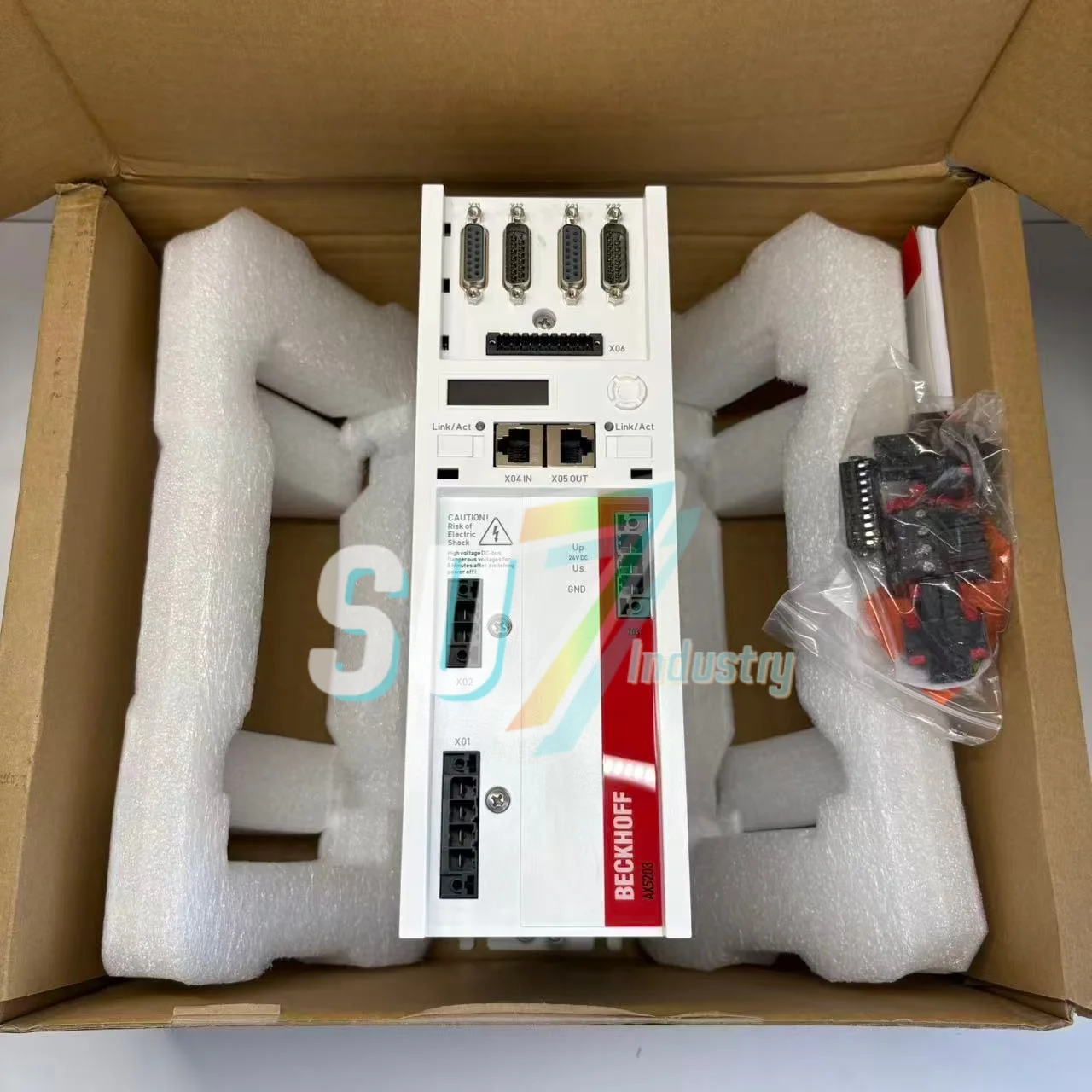 Neuer originaler Servoantrieb AX5203-0000-0200