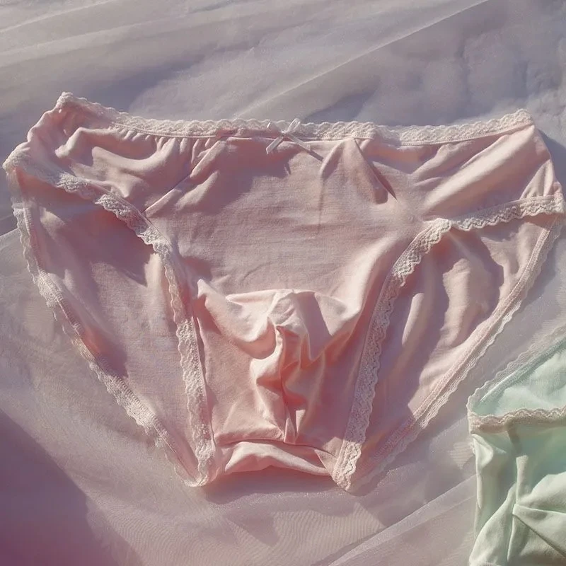 

Man's Soft Motal Lace Briefs BF Gift LGBT Groups Panties Private Party Students Run Show