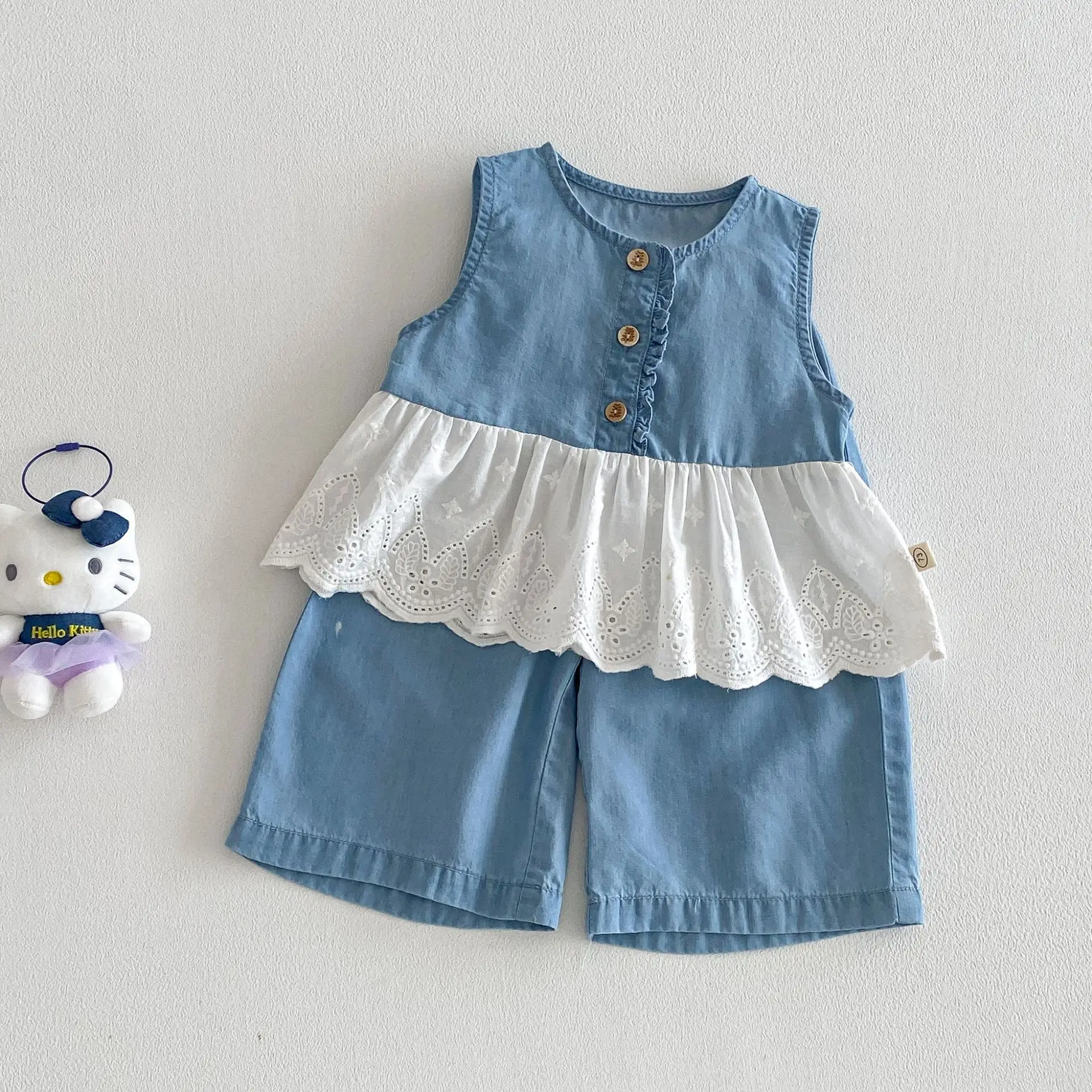 Girls' Fashion Set 2026 New Summer Baby Lace Doll Shirt T-shirt Children's Jeans Two Piece Set