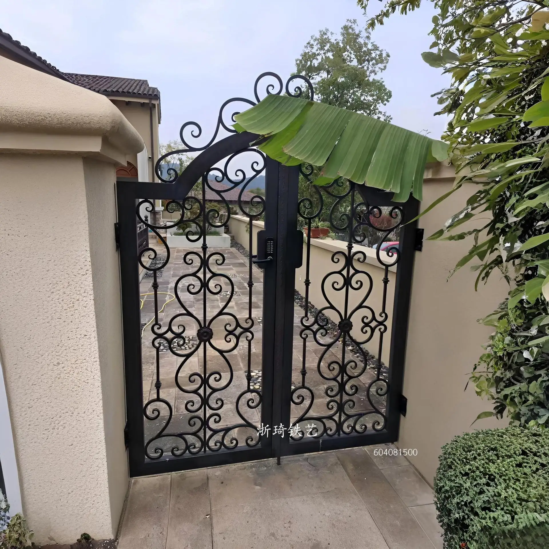 

Customized Villa Courtyard Door Is Suitable for Garden Fence Door, Small Yard Translation Double Opening