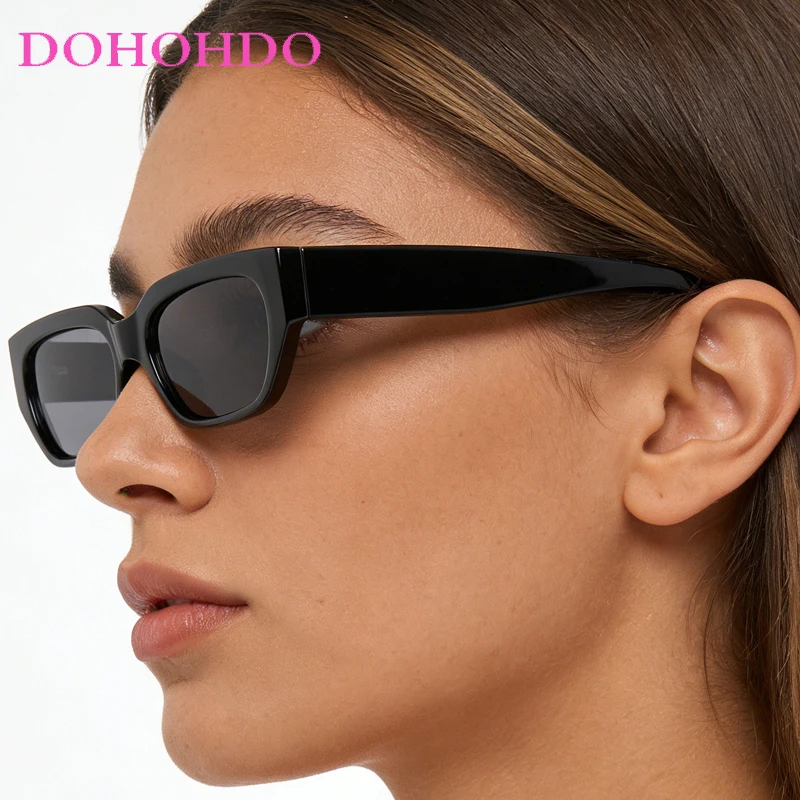 

New Fashion 2025 Small Retro Square Sunglasses Fashion Accessories Minimalist Design Sunglasses Female Gafas De Sol Hombre UV400