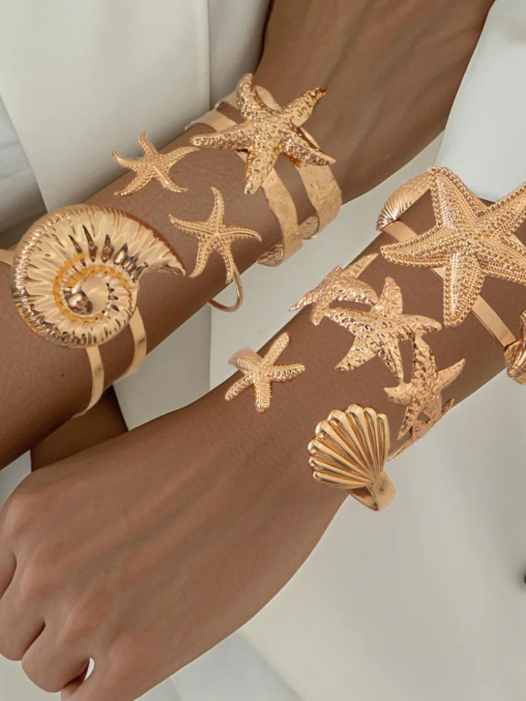 

Faionable Exaggerated Starfi Conch ell Bracelet Open Design Metal Fan ell Hand Ring Sli Accory for Women