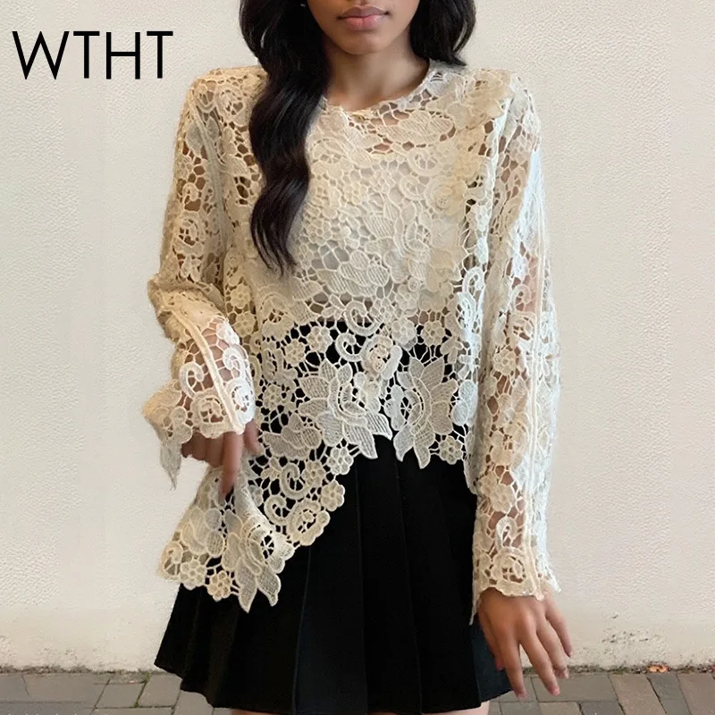 

WTHT Fashion New Women's Irregular Hollow Out Hook Irregular T-shirt 2025 Summer Trendy O-neck Long Sleeve Tops Female 1LS2215