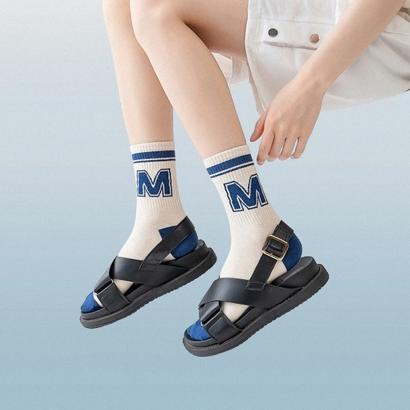 Chaussettes mi-tube respirantes en coton peigné bleu pour femmes, chaussettes carillon à lettres rayées, chaussettes confortables pour couple, haute qualité, 5/10 paires