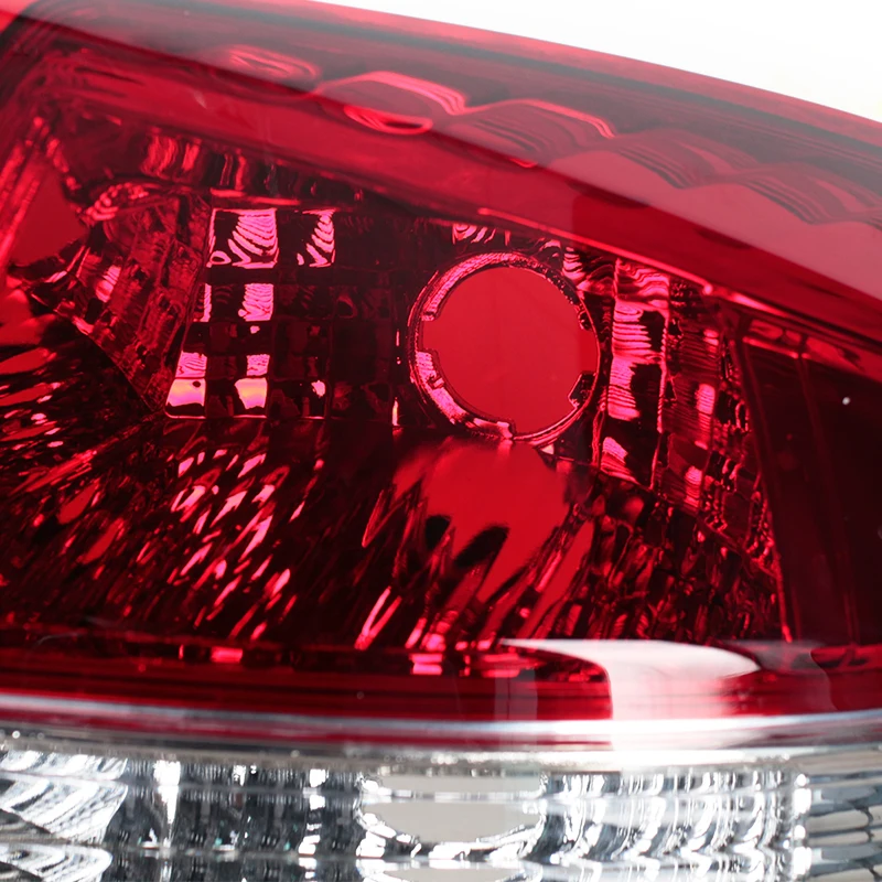 لسوزوكي SX4 سيدان 2007 2008 2009 2010 2011 2012 المصد الخلفي الذيل ضوء وقف الفرامل ضوء الذيل مصباح اكسسوارات السيارات لا لمبات