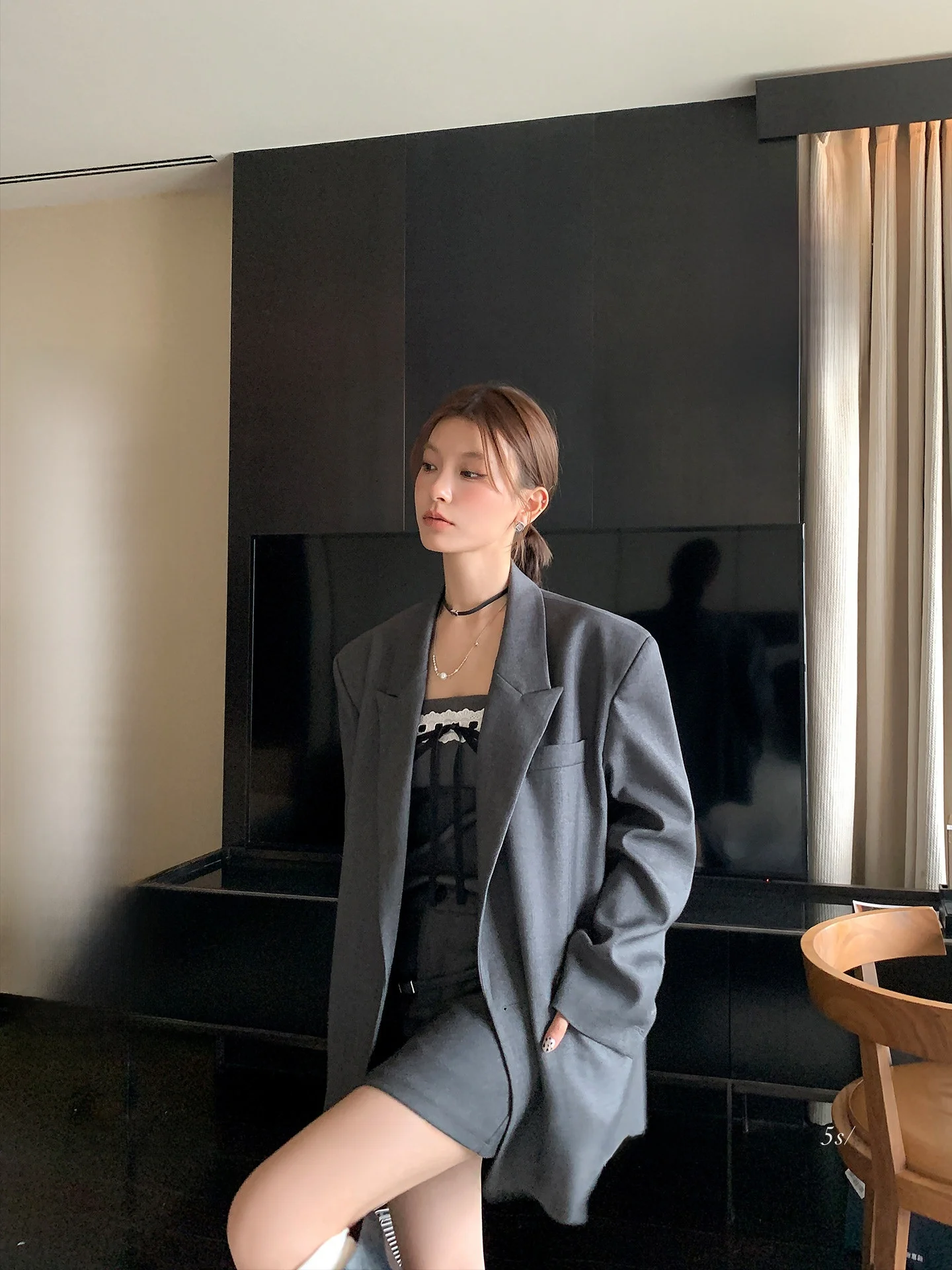 

LIONE ey Oversized Suit Jaet Tube Skirt Pants Set Women's Commute Sle Anti-Wrinkle Long Sve Regular Length Suit