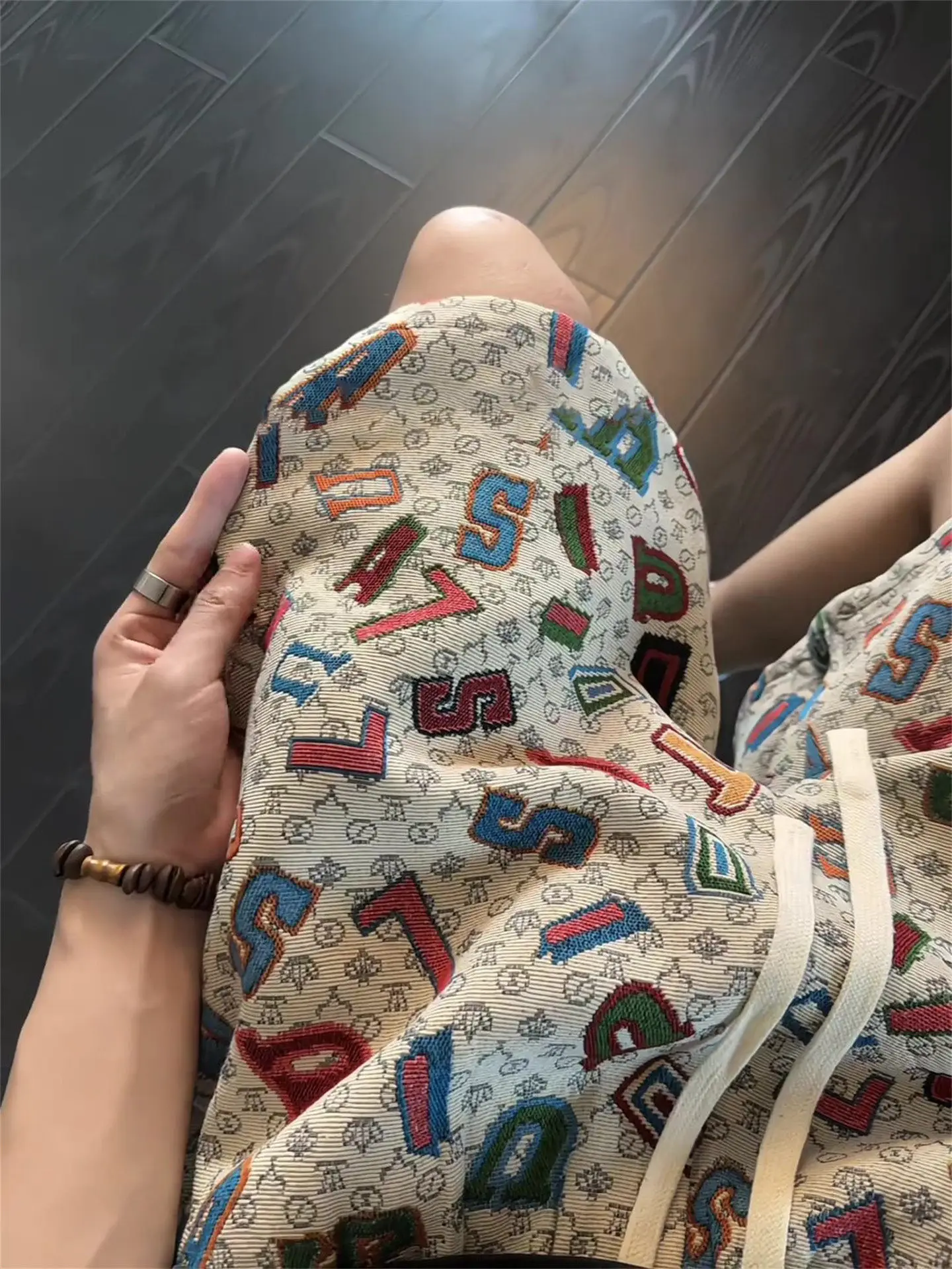 Fun Textured Short Pants Casual Loose Trousers for Men Summer Drawstring Five-Quarter Length Straight Leg Trendy Design