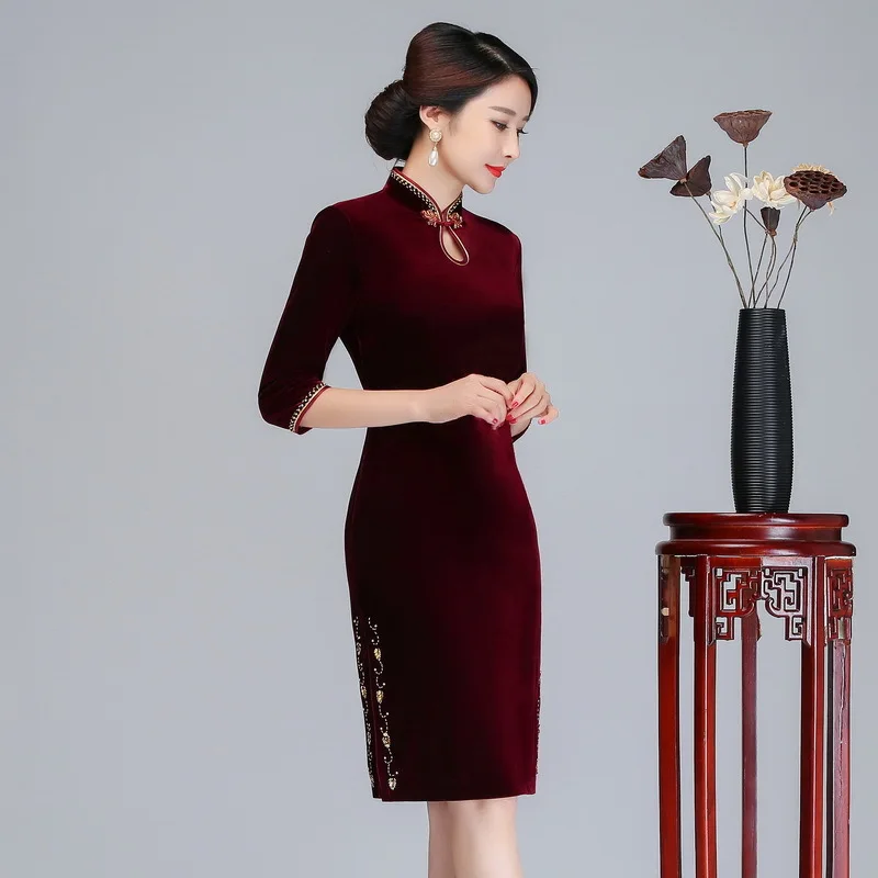 

Large Size Female Qipao Autumn Winter Velvet Half Sleeve Cheongsam Chinese Style Classic Mandarin Collar Dress Sexy Vestidos