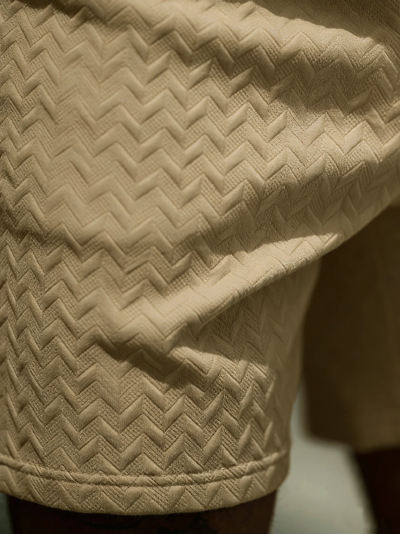 Neue sommerliche Freizeit-Sportshorts: Mit einem gestrickten, leicht dehnbaren Jacquard-Design bieten diese einfarbigen Shorts eine schlichte Optik. – Detail 15
