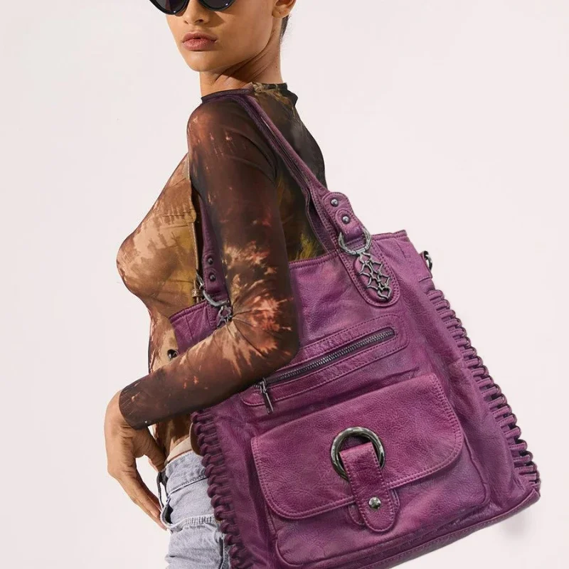 Luxurious and Fashionable Large-capacity Girl Motorcycle Bag, New Vintage and Versatile Commuting Tote Bag, for Daily Wear