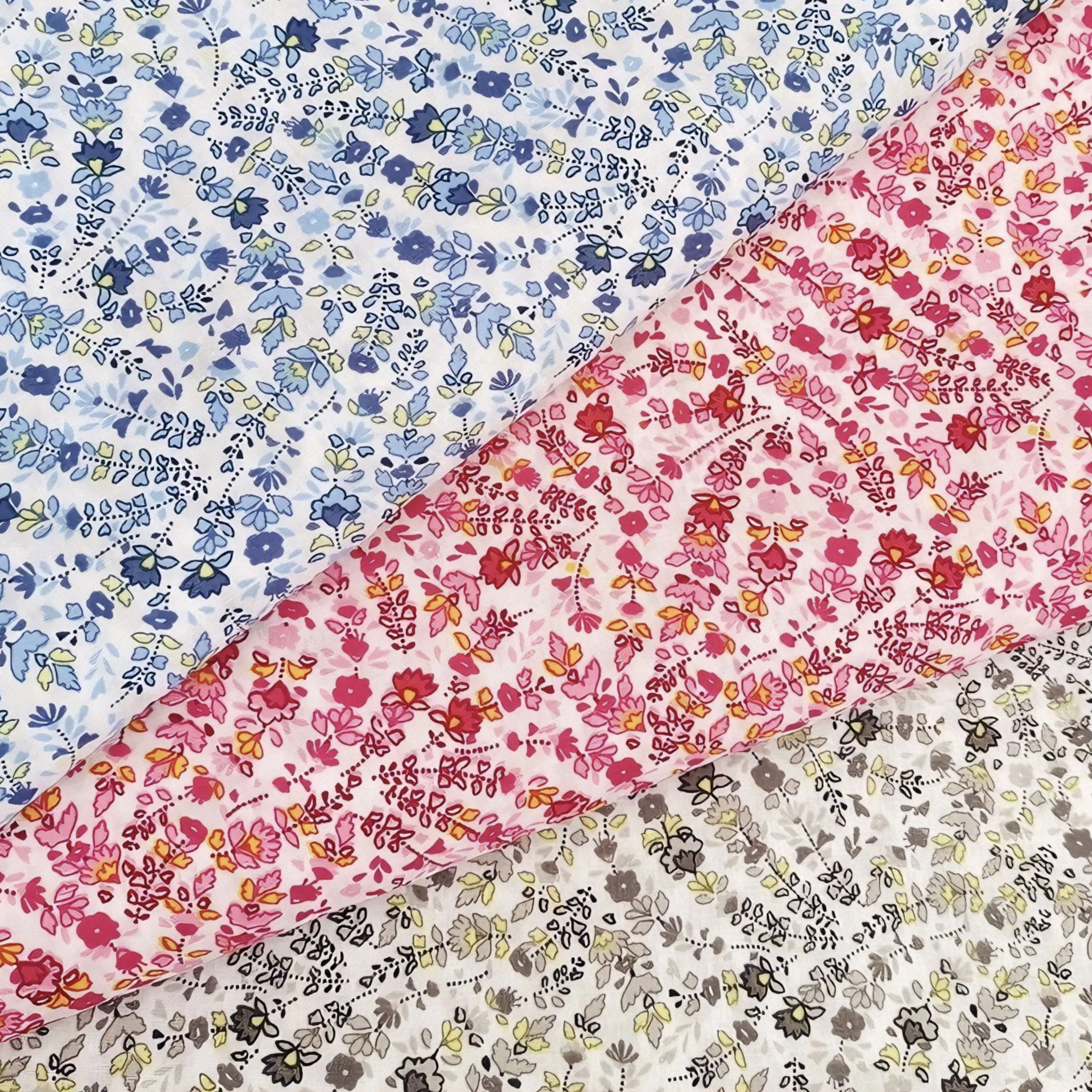 

Очаровательная мини-ткань из 100% хлопка с цветочным принтом в нескольких цветах идеально подходит для стильной одежды и дизайна домашнего декора