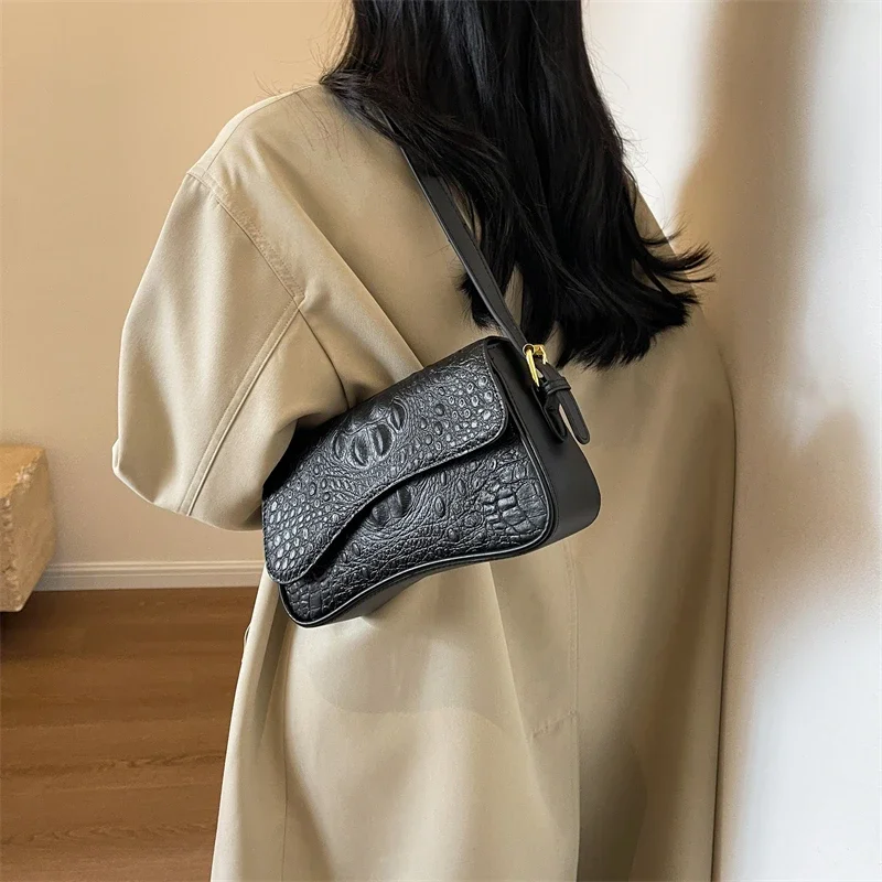 Vintage Pu Leather Crossbody Bags for Women 2023 Designer Females Small Flap Shoulder Underarm Bag Armpit Handbags and Purses