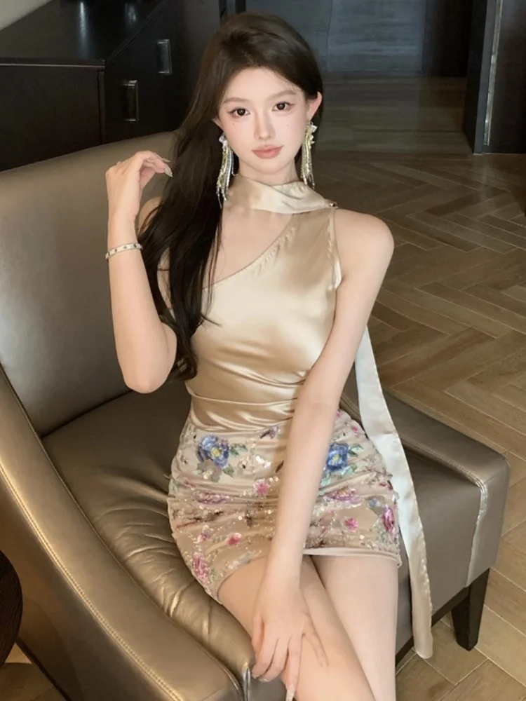 

Slimming Ensemble Shoulder Bared Satin Top Heavy Embroidery Short Skirt Summer New Style Two Piece Set Women Korean Style Com...
