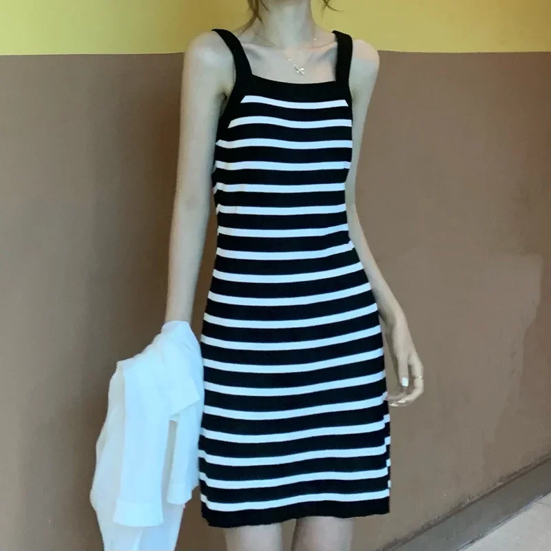 

Вязаное платье без рукавов женское эластичное летнее повседневное платье Женское универсальное простое кавайное однотонное новое дизайнерское платье в японском стиле