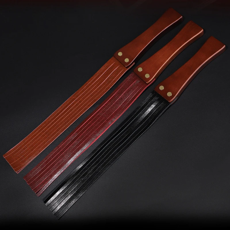 48cm Genuine Leather Tassel Paddle Riding Crops Flogger Horsewhips Spikes Wooden Handle Spanking Paddle Slapper Riding Spurs
