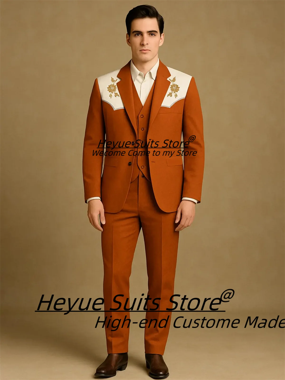 

Orange Luxuly Vintage Style Embroidered Men Suits Customized Slim Fit Notched Lapel Groom Wedding Tuxedos Formal 3 Pieces Sets
