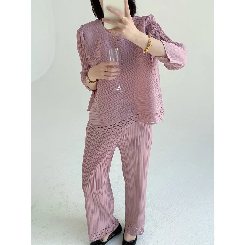 

Miyake Folds 2026 New Round Neck T-shirt Loose Openwork Design Versatile Long-sleeved Top Stretch Straight Pants 2-piece Set