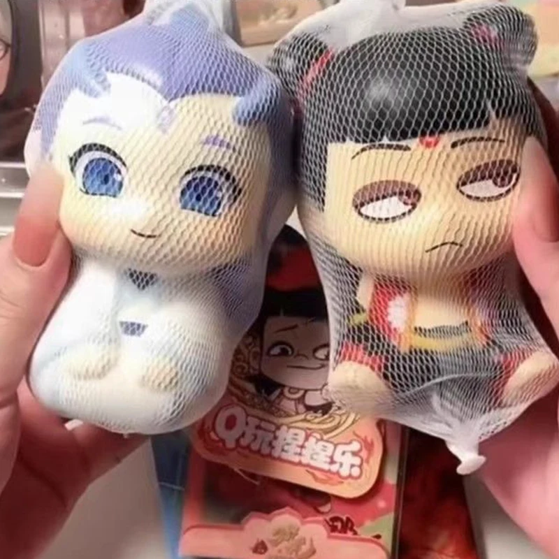 Nezha 悪魔の子 Nezha の手を解凍するクリエイティブなデザインのおもちゃ Zha ピンチ