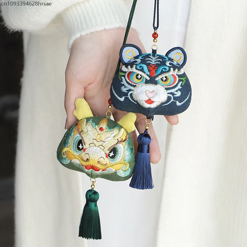 ราศีจีนหอมพู่กระเป๋าแบบดั้งเดิมเย็บปักถักร้อย Lucky กระเป๋า Palace ซองจี้ผู้หญิงเครื่องประดับกระเป๋า