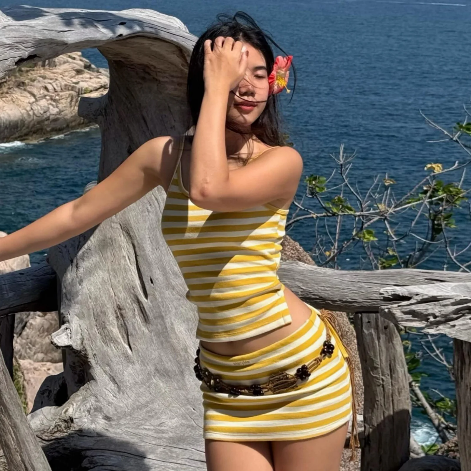 

HG Yellow Striped Backless Tie Cami Top and Mini Skirt Set Y2K Casual Summer Vacation Outfits 2 Piece 2026