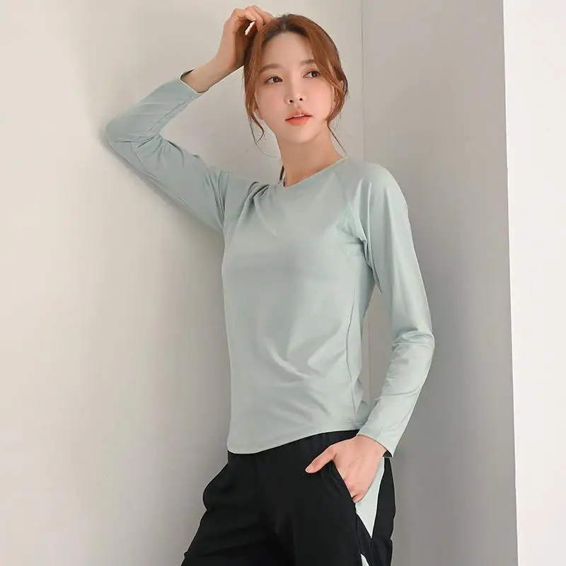 

Свободная одежда для фитнеса, женская футболка, повседневная спортивная одежда для тренировок, йоги, одежда больших размеров для бега, одежда для тренировок, полиэфирная ткань