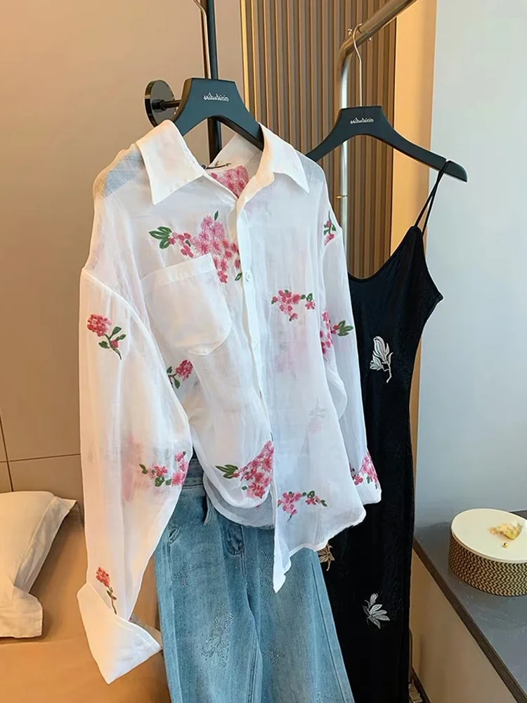 

Южное масло, высокая доска, женский льняной воротник с цветочной вышивкой, летняя новинка, защита от солнца, свободный крой, длинный све, корейский...