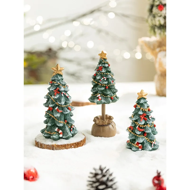 Mini resin Christmas tree tabletop ornament window landscaping Christmas dress up atmosphere arrangement