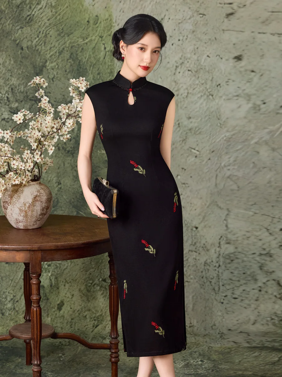 new-chinese-style-black-embroidered-qipao-sleeveless-women's-2026-new-slimming-temperament-qipao-new-chinese-style-dress