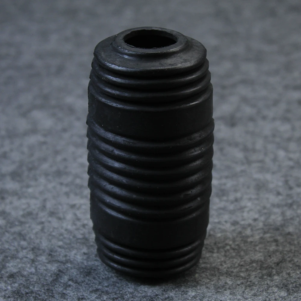 LR033647: Der ultimative Schutz für den Lenkgestänge-Abdeckungsstutzen bei Land Rover Range Rover L405 und Discovery 5