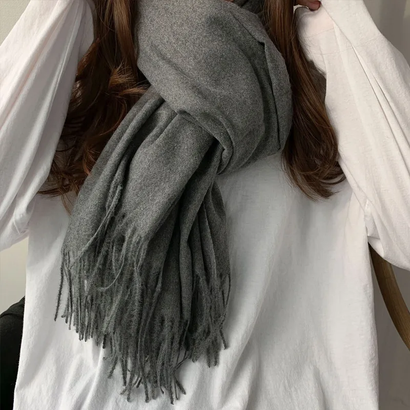 Новый женский зимний шарф 2025 года, однотонный белый большой толстый теплый платок из искусственного кашемира с кисточками на шею