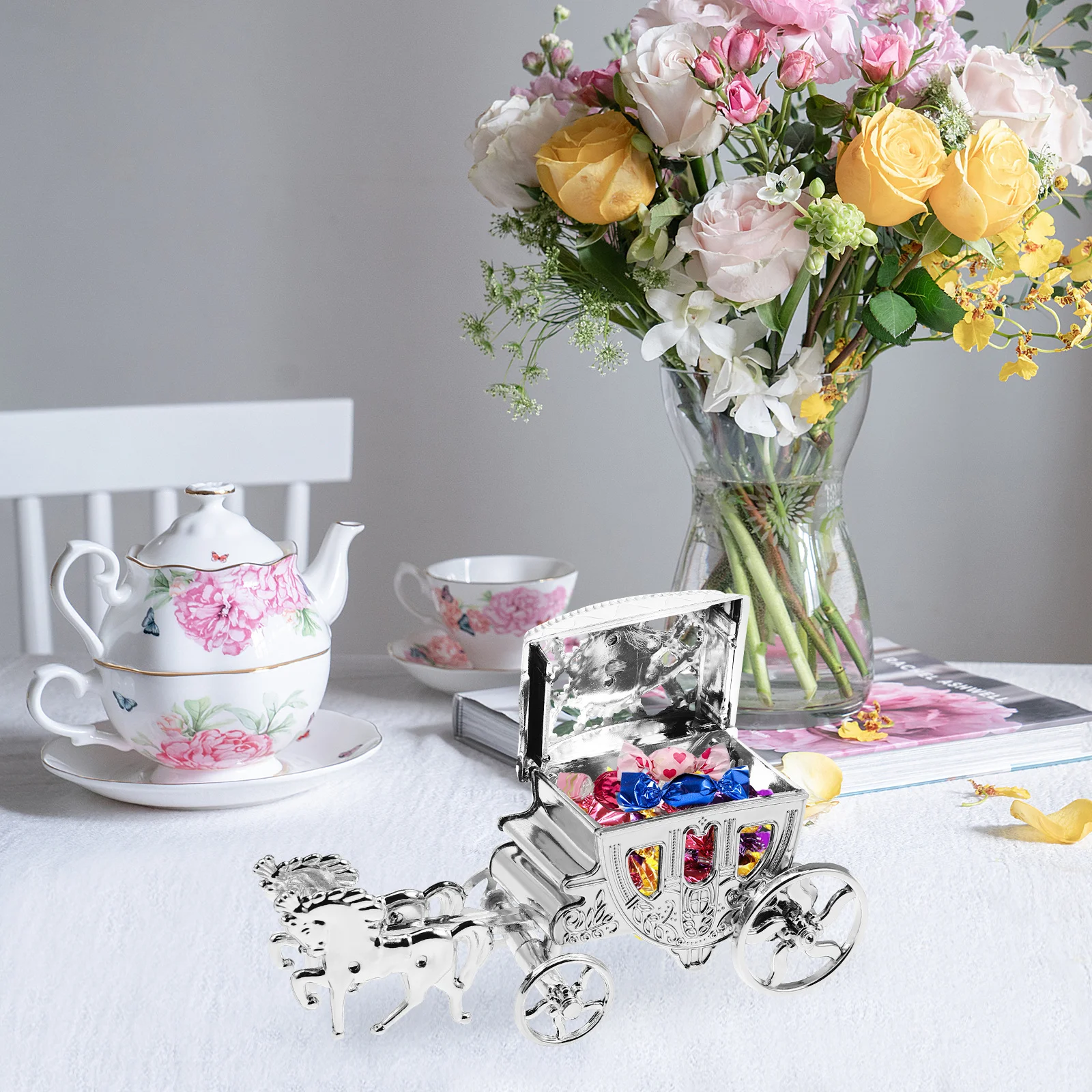 

Wedding Favor Silver Gift For Wedding Baby Shower Party Sweets Packaging Candy Chocolate Containers Sweets Box Treats