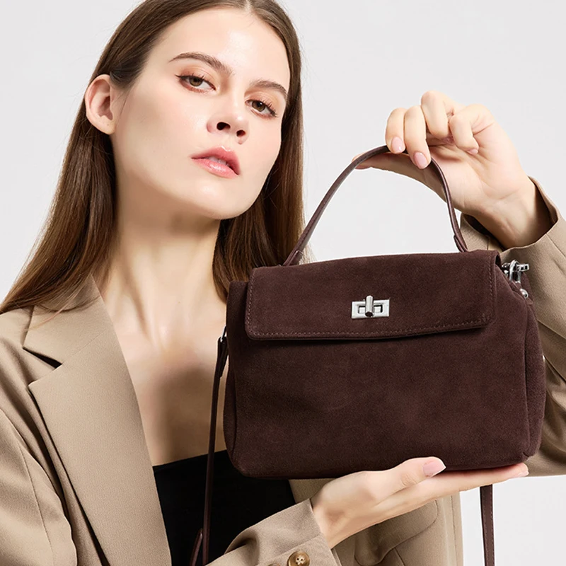 

Матовая замшевая сумка, брендовая роскошная квадратная сумка с внутренним карманом, сумка через плечо с замком, женская кожаная сумка через плечо с клапаном