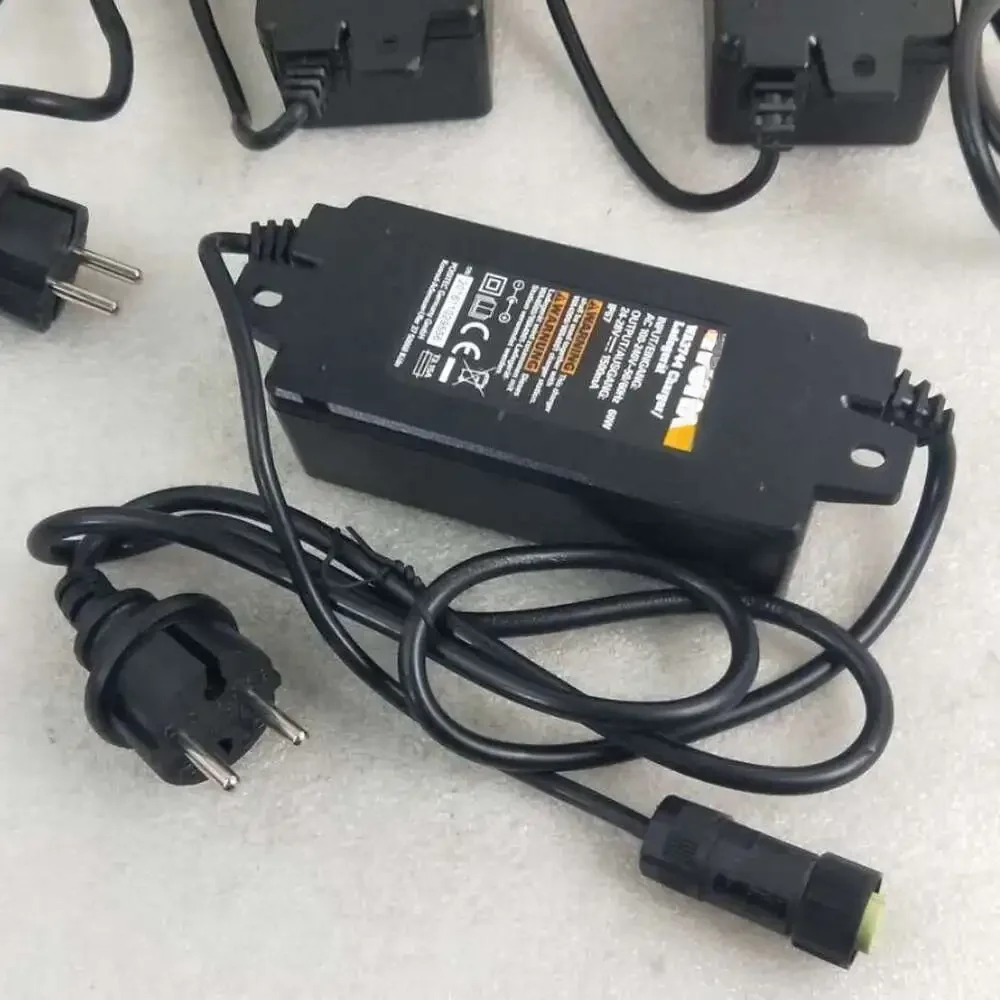 For WG754E WG792 robotic lawnmower WA3744 28V power charger