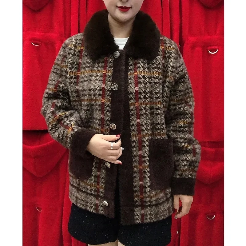 High Quality Mother\'s Winter Thicken Imitation Mink Cashmere Coat Middle Aged Women Short Knitted Cardigan Plaid Woolen Jacket