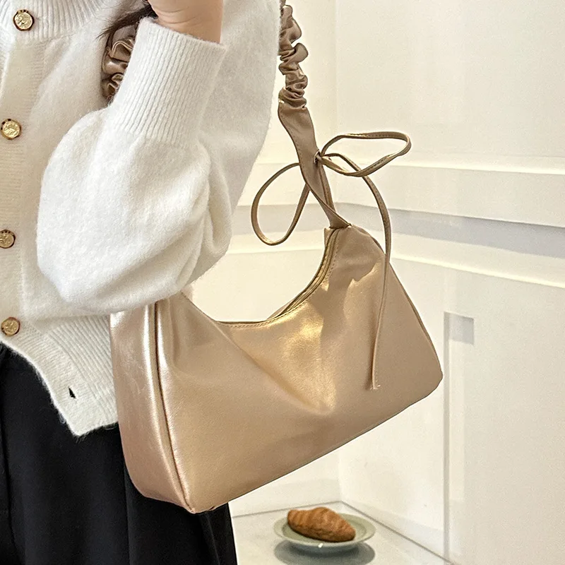 1 Piece Chic 2024 New Shoulder Bag for Women Simplicity Luxury Fashion Hobos Bag High Capacity Solid Color Series Girl Bag