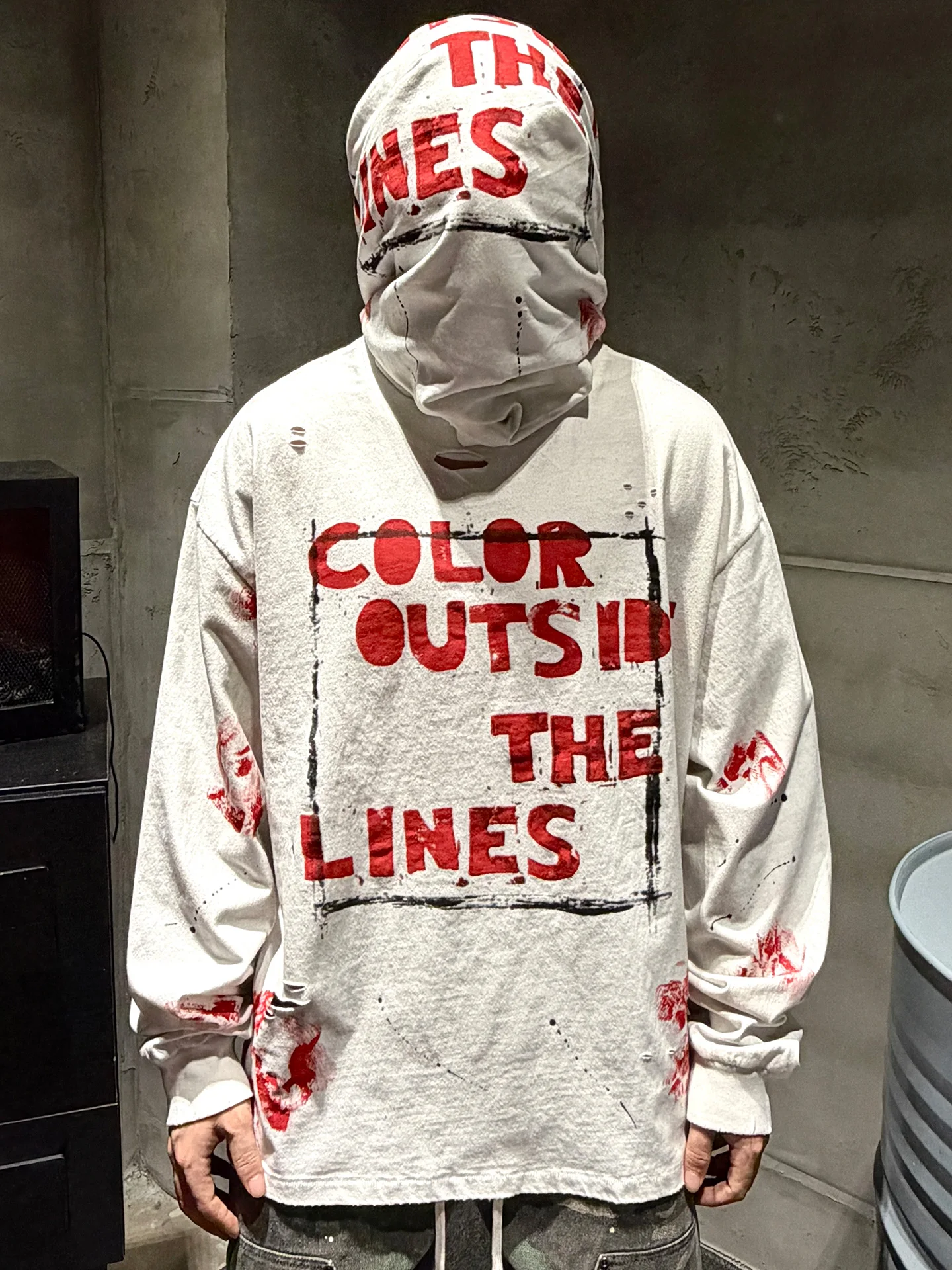 Washed Long Sleeve Graffiti Print Loose T-Shirt Men's Street Style Casual Fashion Breathable Cotton Tee with Hole Design