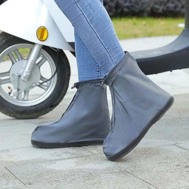 

Solid Color Silicone Covers Waterproof Fashion Man Shoes New Adult Designer on Offer Outdoor Non-slip Cheap Rain Boots for Men