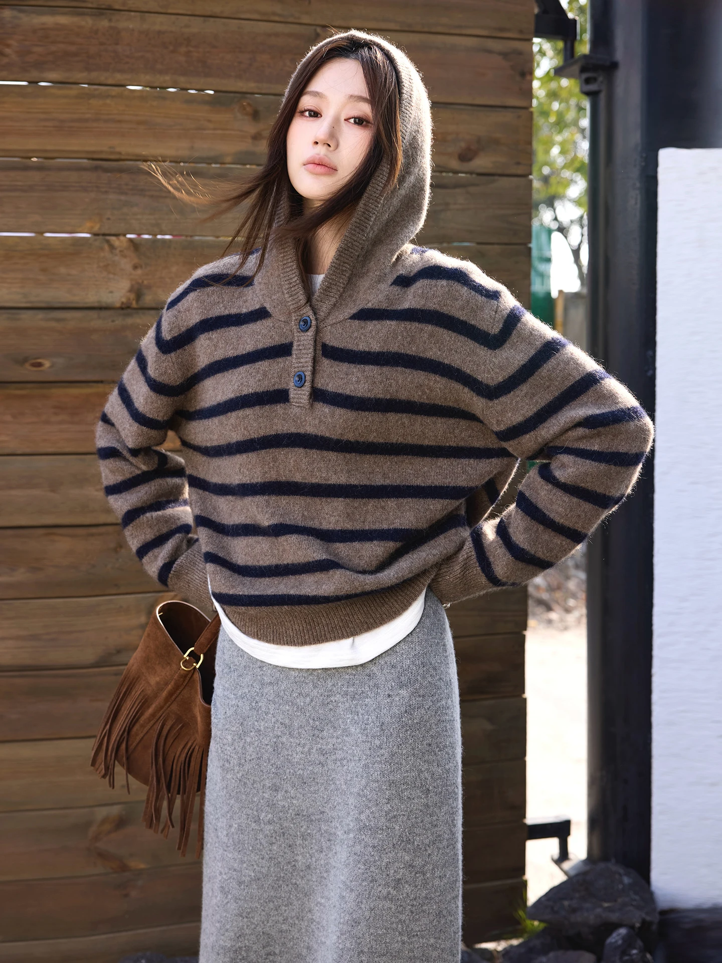 

Camelux Soft Gold Yak Wool Striped Hoodie Loose Casual Top Women's Knitted Sweater Comfortable Daily Wear YUM Brand