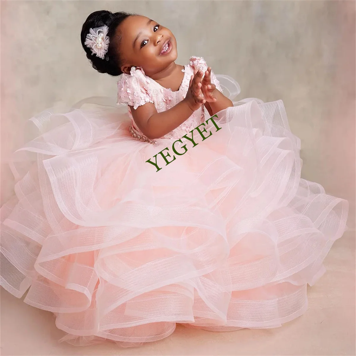 

Cute Baby Birthday Party Dresses Sheer O Neck Long Sleeves Sequined Puffy First Communion Gown Tulle Flower Girl Dresses