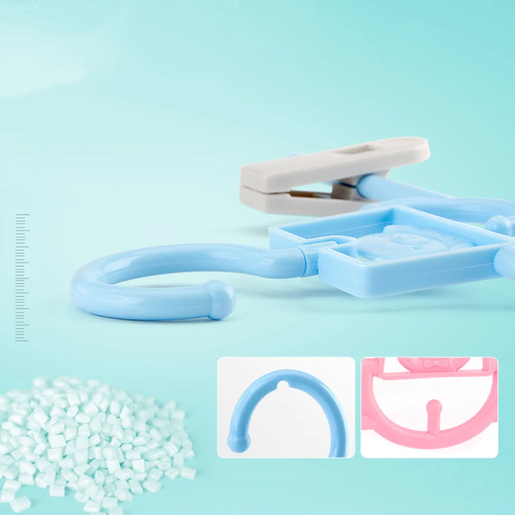 

3Pcs Pants Clip Adjustable Pants Rack Multi-Function Skid Resistant Clothes Hangers for Home Laundry Shop Drying Rack