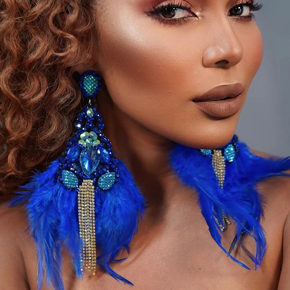 2024 Boho Blue Feather Tassel Earrings Dangle Woman Accessories Nightclub Sparkly Exaggerate Rhinestone Earrings Prom Jewelry