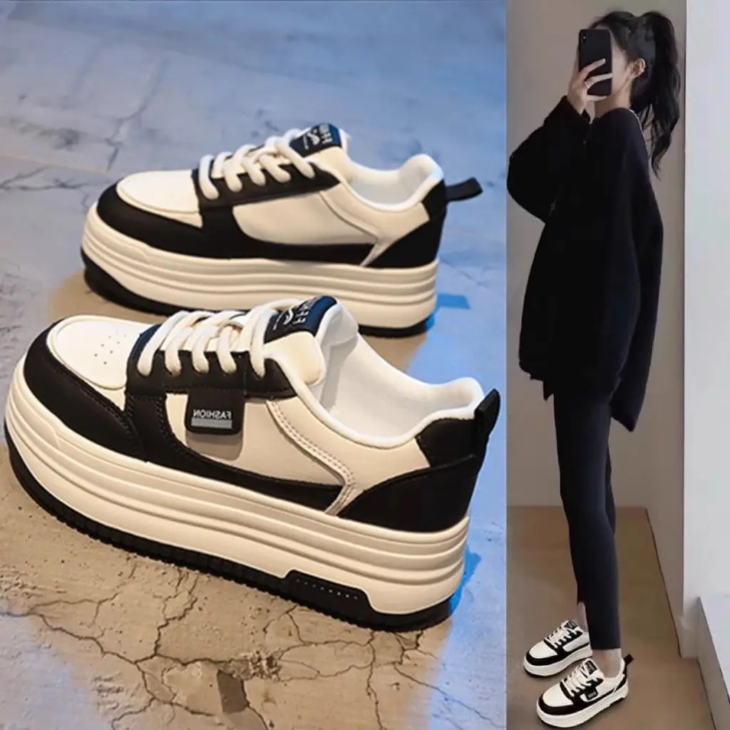 Women's Thick Sole Versatile Little White Shoes Lightweight Black White Casual Sports Board Shoes
