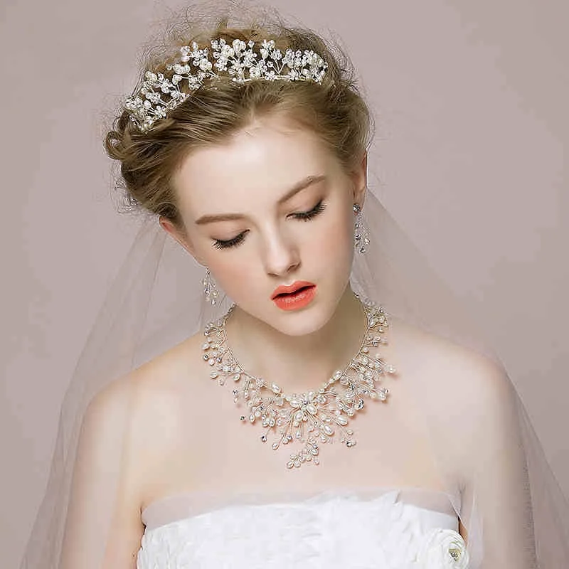 

Handmade Beaded Flowers Silver Hairband Wedding Dress Bride Wedding Accessories Wholesale
