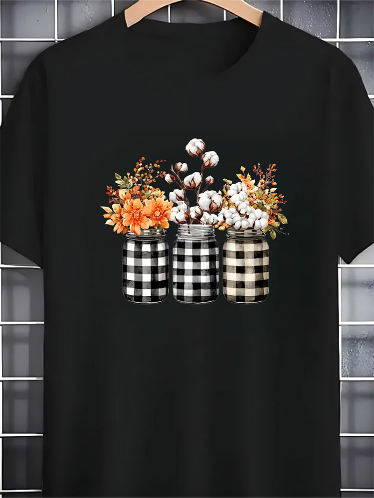 

Men's Black Crew Neck T-Shirt Buffalo Plaid Mason Jars with Fall Flowers T-Shirt WHX 180g
