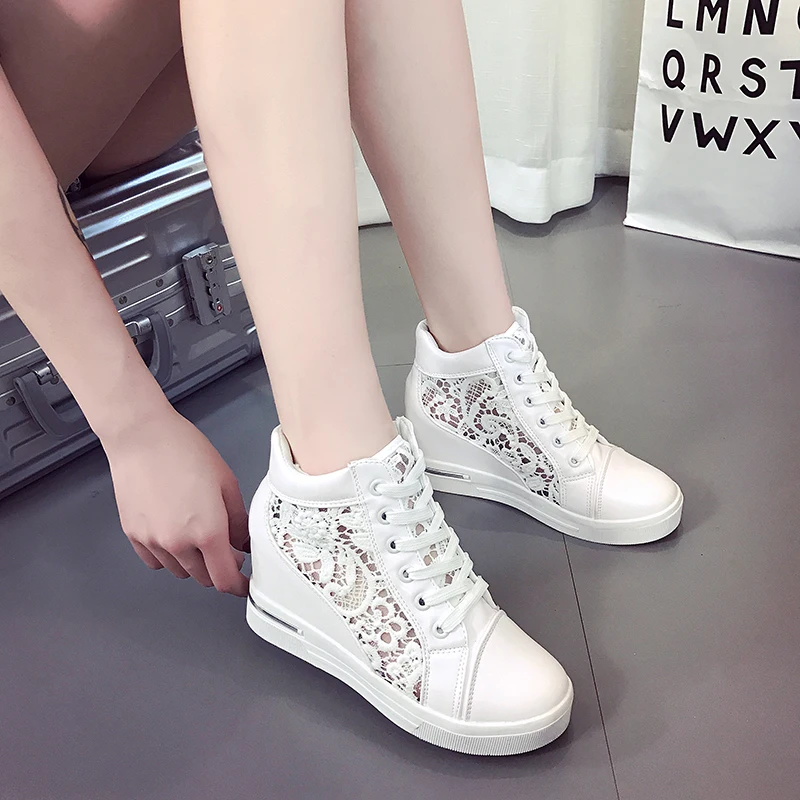 Women Wedge Platform Sneakers Rubber Brogue Leather High heels Lace Up Shoes Pointed Toe Height Increasing Creepers White Silver