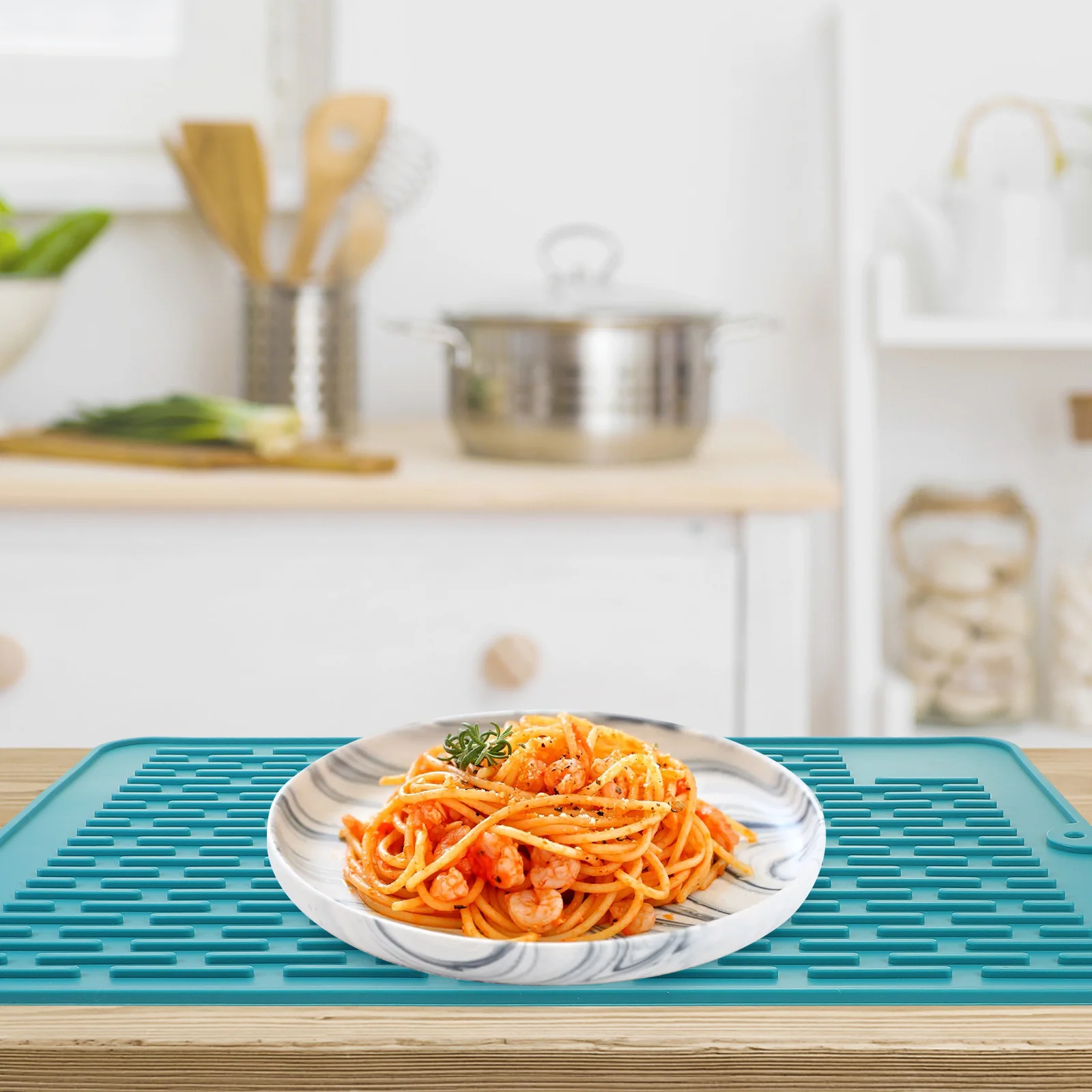 

European Style Silicone Table Placemats Anti-Skid Heat Resistant Plate Mat Dining Room Kitchen Table Decoration