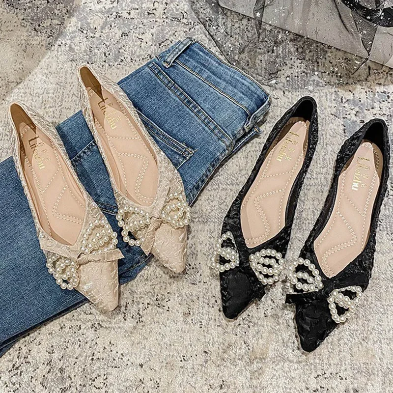 2024 New Women 1cm Low Heels Elegant Valentine Flats Female Cute Pearl Butterfly Knots Low Heels Lady Sweet Slip On Flat Shoes